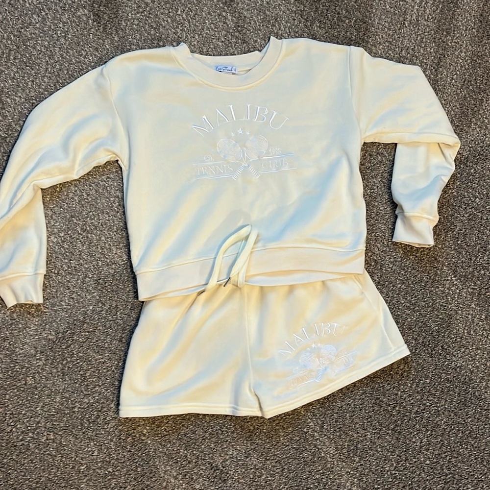 Love Streak Pale Yellow “Malibu Tennis Club” lounge set